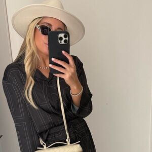 Meet your Posher, Rebecca